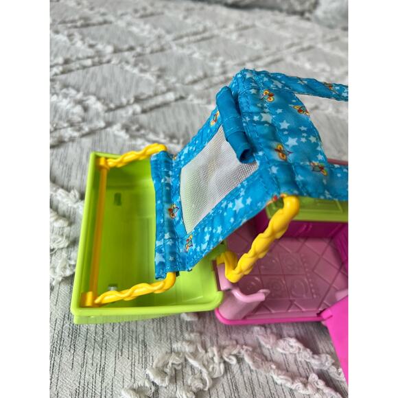 Fisher-Price Little People Camping Adventure Sarah Lynn 2007 - Picture 2 of 9